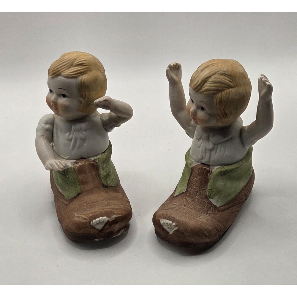 Vtg Lefton Hand Painted Piano Baby in a Boot Figurines Toes Out Japan